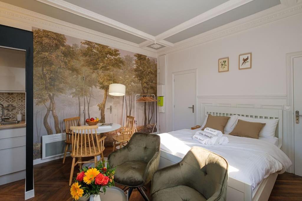 Villa Forestiere Studio Le Chene Quincy-Voisins Buitenkant foto